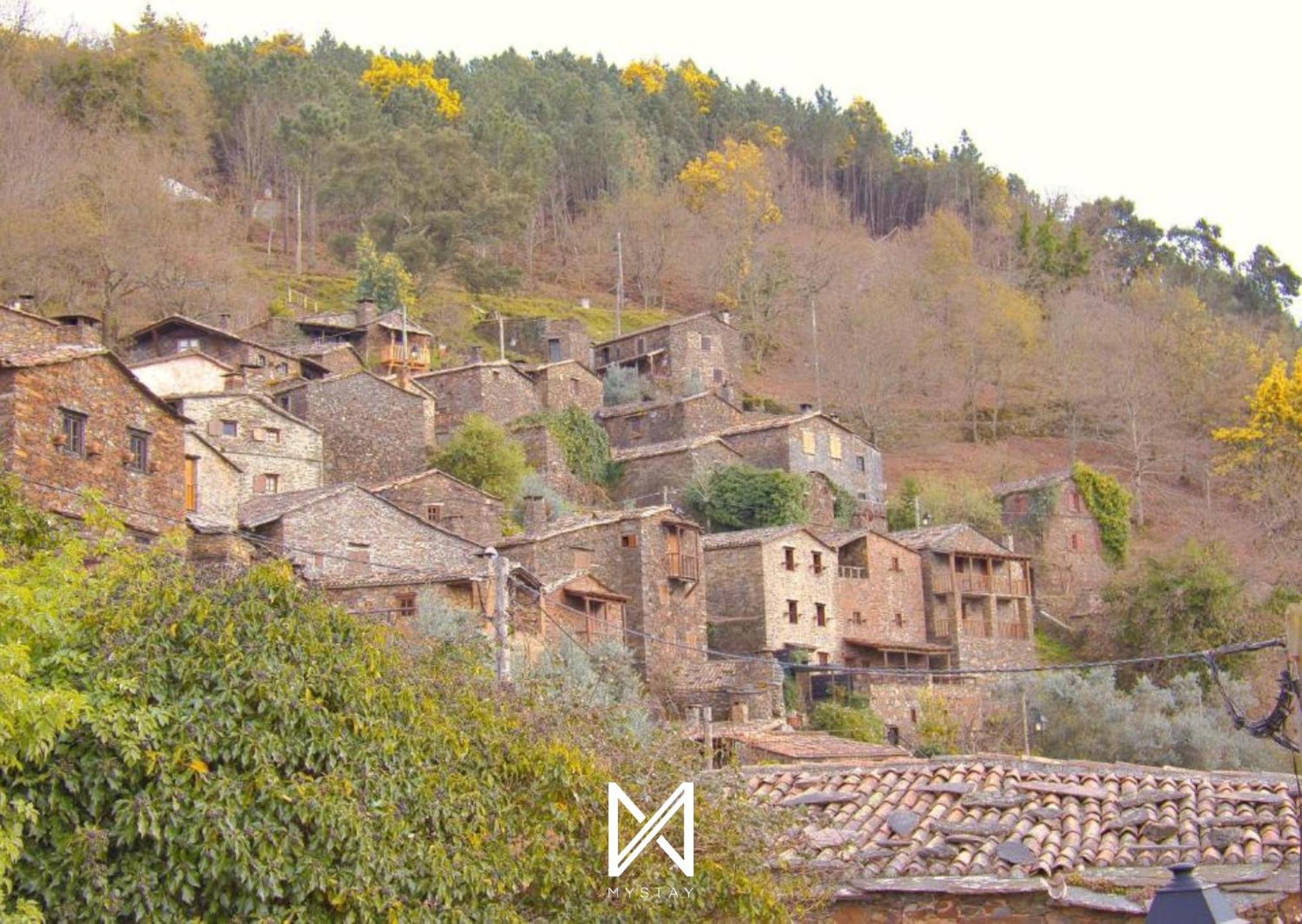 Refúgio do Talasnal - Turismo Rural na Aldeia do Talasnal Exterior foto